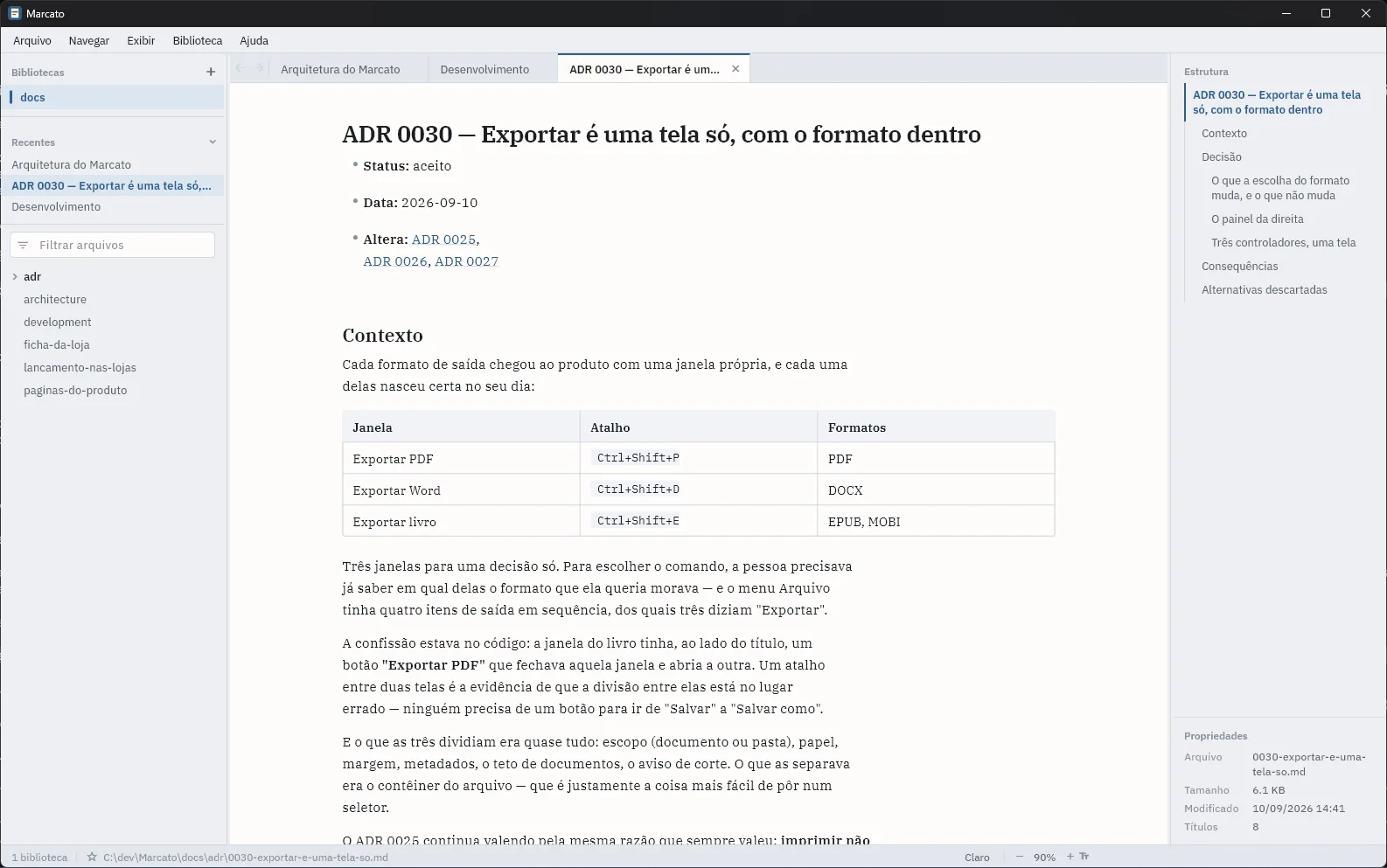 O Marcato aberto num documento, com a árvore de bibliotecas à esquerda e o painel de estrutura à direita